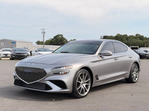 Used 2022 Genesis G70 3.3T RWD image 10