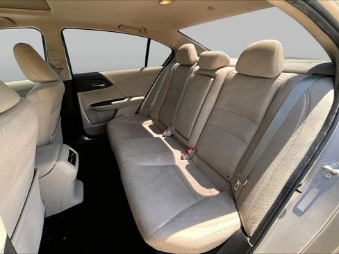 Used 2016 Honda Accord EX image 21