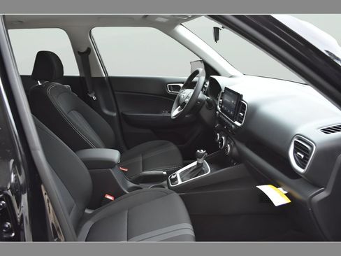 New 2026 Hyundai Venue SEL FWD image 14