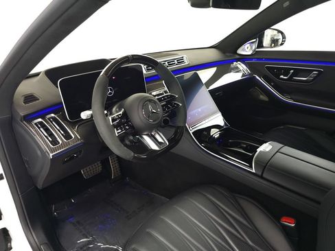 Used 2025 Mercedes-Benz S 63 AMG S image 9