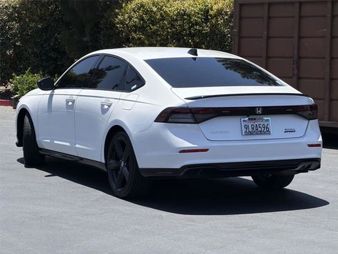 Used 2024 Honda Accord Sport image 5
