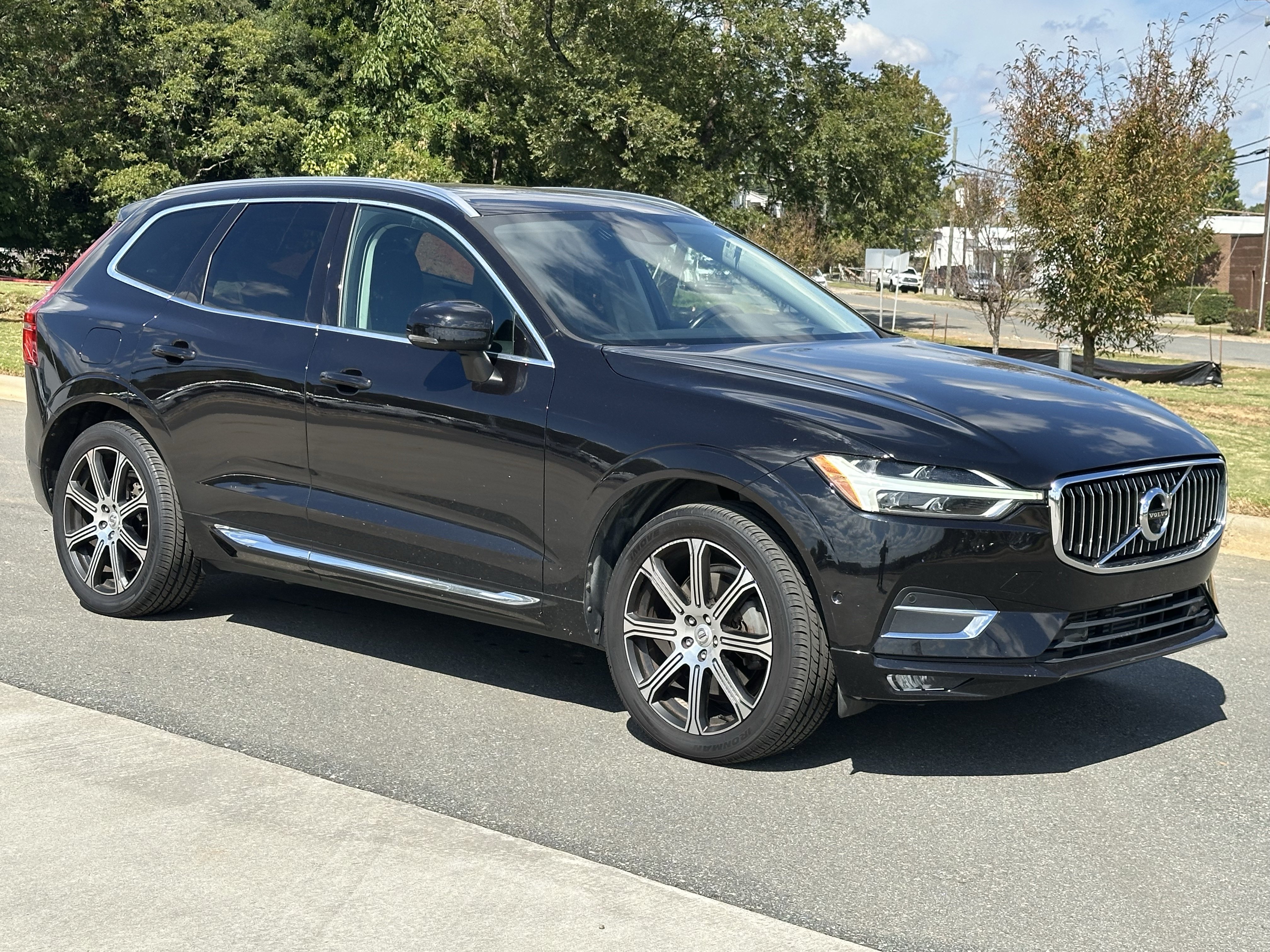 Used 2021 Volvo XC60 T6 Inscription w/ Protection Package Premier AWD/4WD image 2
