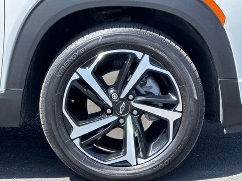 Used 2023 Chevrolet TrailBlazer RS w/ Sun and Liftgate Package AWD/4WD image 41