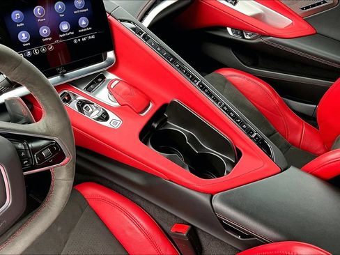 Used 2023 Chevrolet Corvette Stingray Preferred Conv w/ Z51 Performance Package RWD image 11