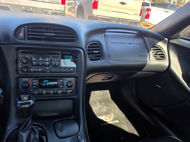 Used 2003 Chevrolet Corvette Coupe w/ Preferred Equipment Group RWD image 12