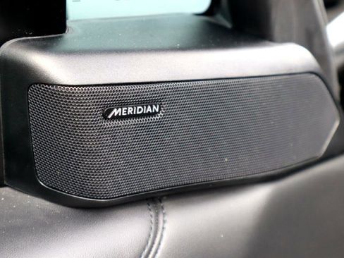 Used 2023 Land Rover Range Rover SE image 16