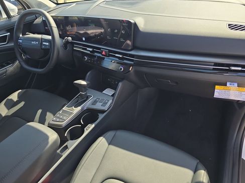 New 2026 Kia Sportage EX image 12