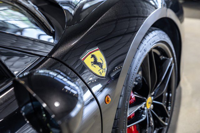 Used 2018 Ferrari 488 Spider RWD image 27