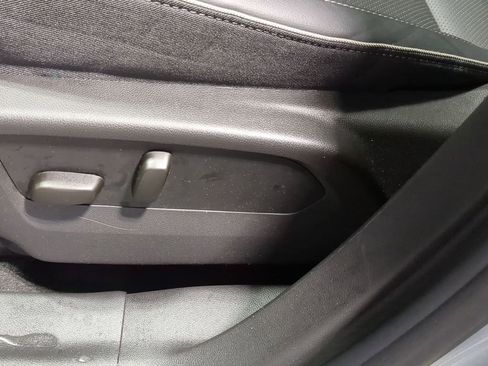 Used 2023 Buick Envision Essence image 30