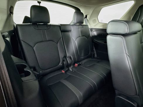 Certified 2024 Honda Pilot Touring image 29