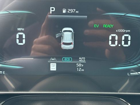 New 2026 Kia Niro EX FWD image 25