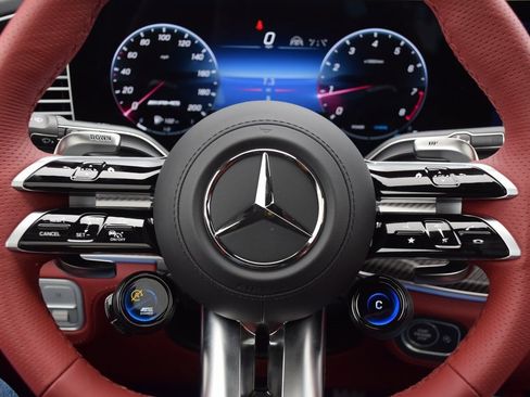 New 2026 Mercedes-Benz GLS 63 AMG 4MATIC image 24