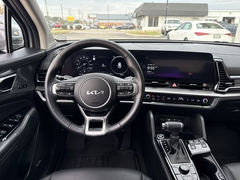 Used 2023 Kia Sportage SX image 15