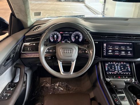 Used 2019 Audi Q8 Prestige w/ Luxury Package AWD/4WD image 15