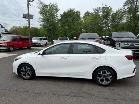 Used 2020 Kia Forte LXS FWD image 4