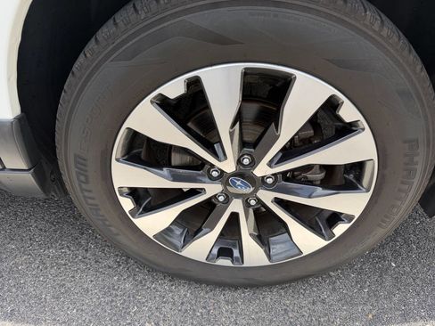 Used 2016 Subaru Outback 2.5i Limited AWD/4WD image 19