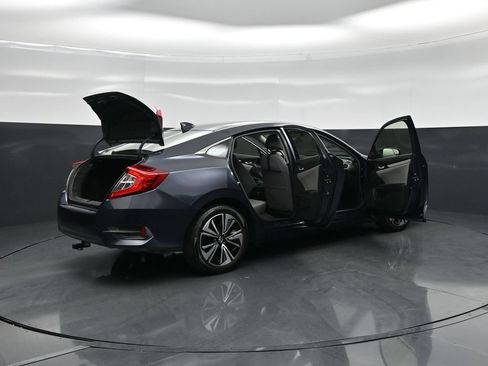 Used 2018 Honda Civic EX-T image 5