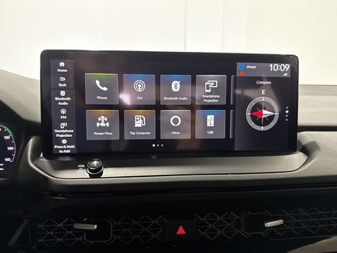Used 2024 Honda Accord Sport image 3