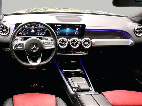Used 2022 Mercedes-Benz GLB 250 image 6
