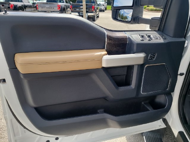 Used 2022 Ford F450 Lariat w/ Lariat Ultimate Package AWD/4WD image 17