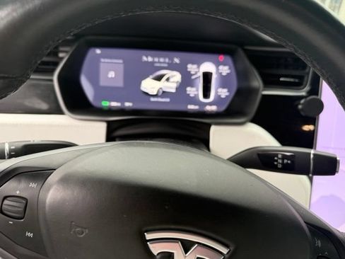 Used 2019 Tesla Model X AWD/4WD image 9