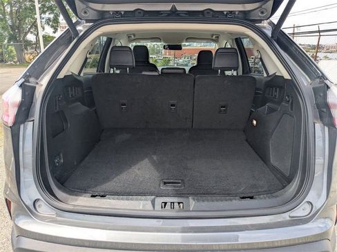 Used 2024 Ford Edge Titanium image 36