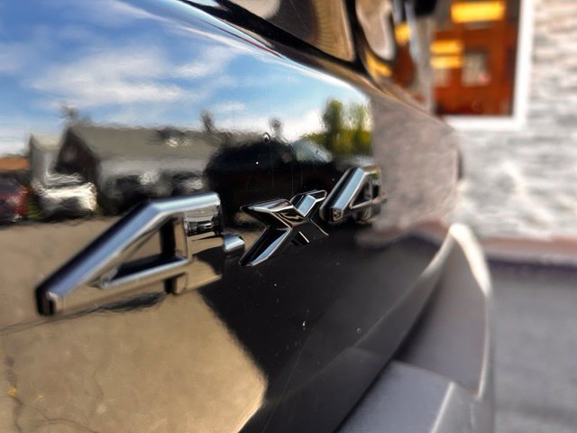 Used 2023 Jeep Renegade Latitude AWD/4WD image 31