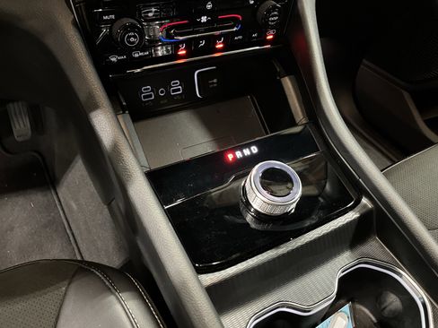 Certified 2025 Jeep Grand Cherokee Altitude image 23