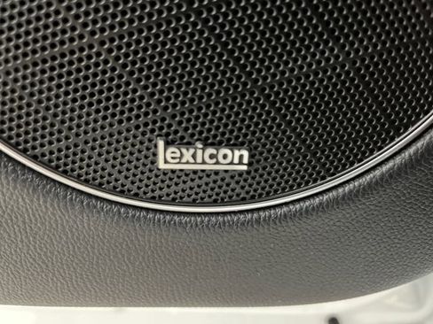 Used 2025 Genesis GV70 2.5T w/ Sport Prestige Package image 27