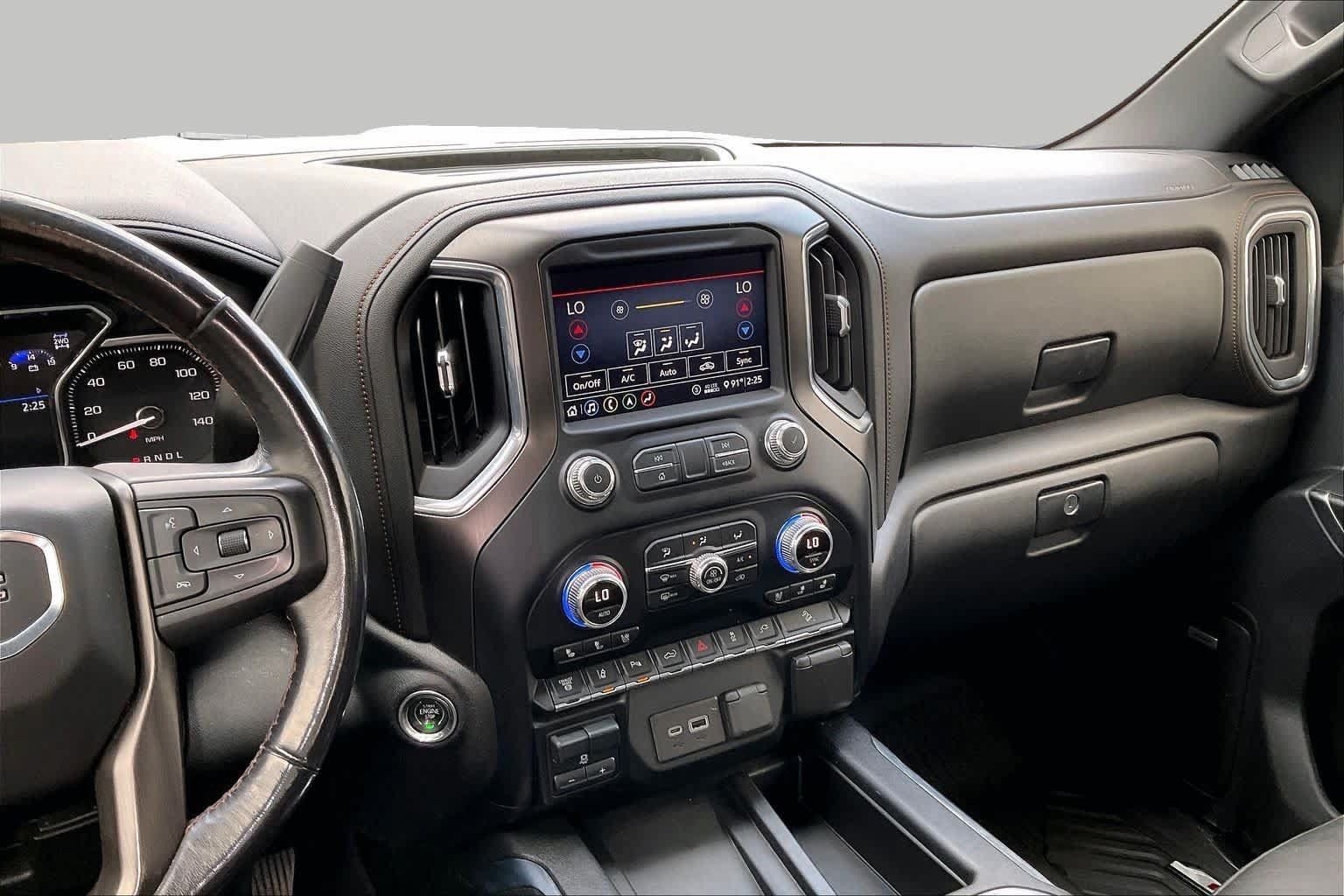 Used 2020 GMC Sierra 3500 AT4 w/ AT4 Premium Package AWD/4WD image 7