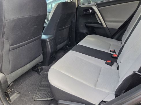 Used 2016 Toyota RAV4 XLE image 7