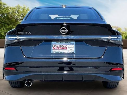 New 2027 Nissan Sentra SR w/ Floor Mat Package FWD image 4