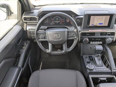 Certified 2025 Toyota Tacoma SR5 image 9