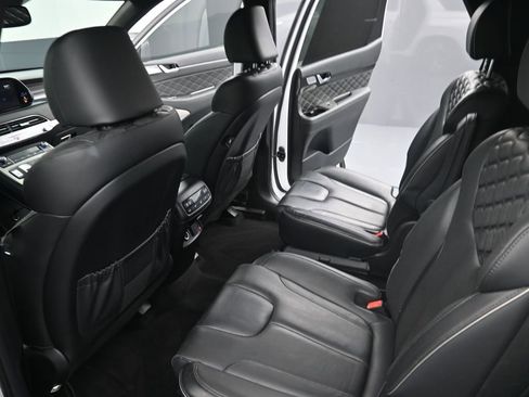 Used 2022 Hyundai Palisade Calligraphy w/ Winter Package image 12