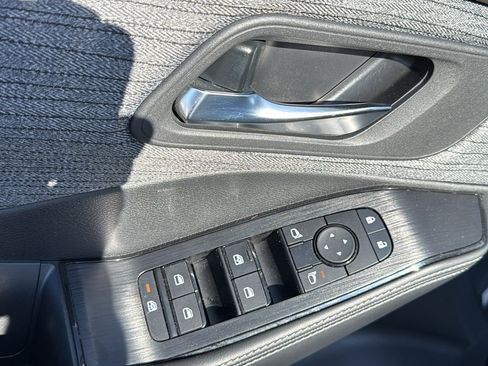 Certified 2023 Nissan Rogue SV AWD/4WD image 7