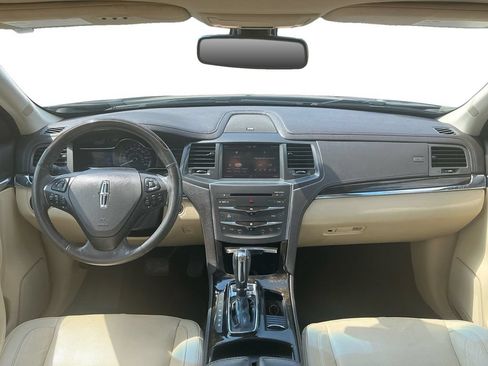 Used 2013 Lincoln MKS FWD image 17