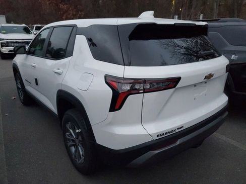 New 2026 Chevrolet Equinox LT image 4