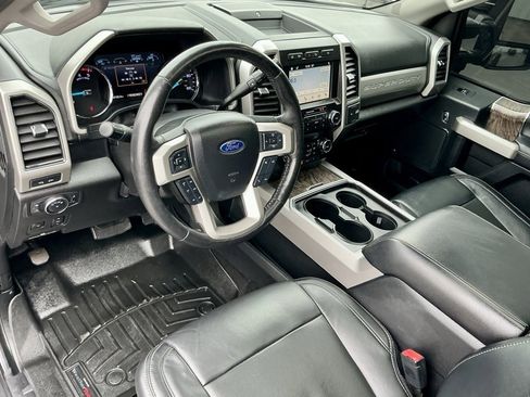 Used 2019 Ford F350 Lariat w/ Lariat Ultimate Package image 38