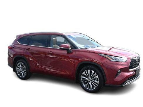 Used 2021 Toyota Highlander Platinum AWD/4WD image 3