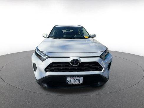 Used 2025 Toyota RAV4 XLE image 7