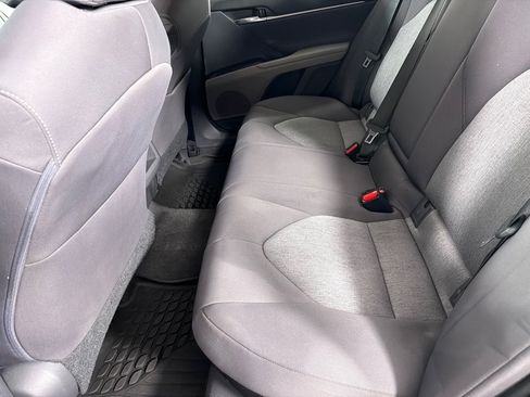 Used 2021 Toyota Camry LE FWD image 17