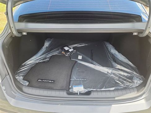 New 2025 Hyundai Elantra Blue image 8