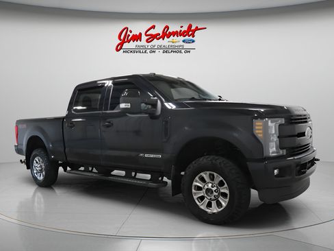 Used 2019 Ford F250 Lariat AWD/4WD image 2