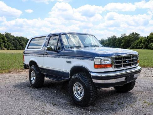 Used 1994 Ford Bronco XLT AWD/4WD image 7