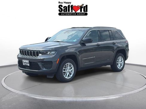 New 2026 Jeep Grand Cherokee Laredo AWD/4WD image 1
