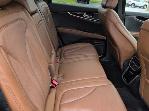 Used 2023 Lincoln Nautilus Reserve w/ Equipment Group 201A AWD/4WD image 11