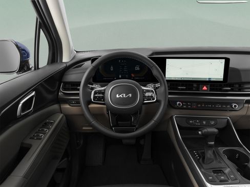 Certified 2025 Kia Carnival FWD image 43