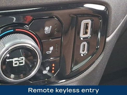 Used 2025 Chevrolet Silverado 1500 High Country w/ Technology Package AWD/4WD image 20