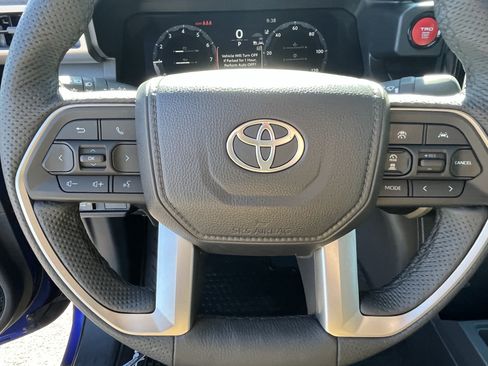 Used 2025 Toyota Tacoma TRD Sport w/ TRD Sport Premium Package AWD/4WD image 23