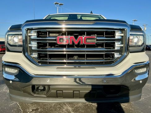 Used 2017 GMC Sierra 1500 SLT w/ SLT Premium Package image 9